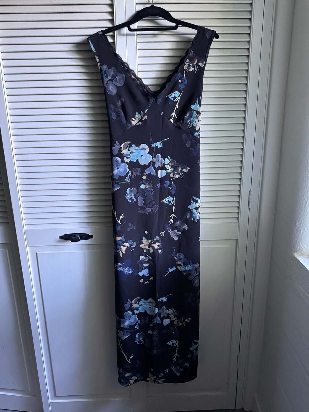 Knapp Studio Vintage Y2K Floral Sleeveless Lace Trim Maxi Dress